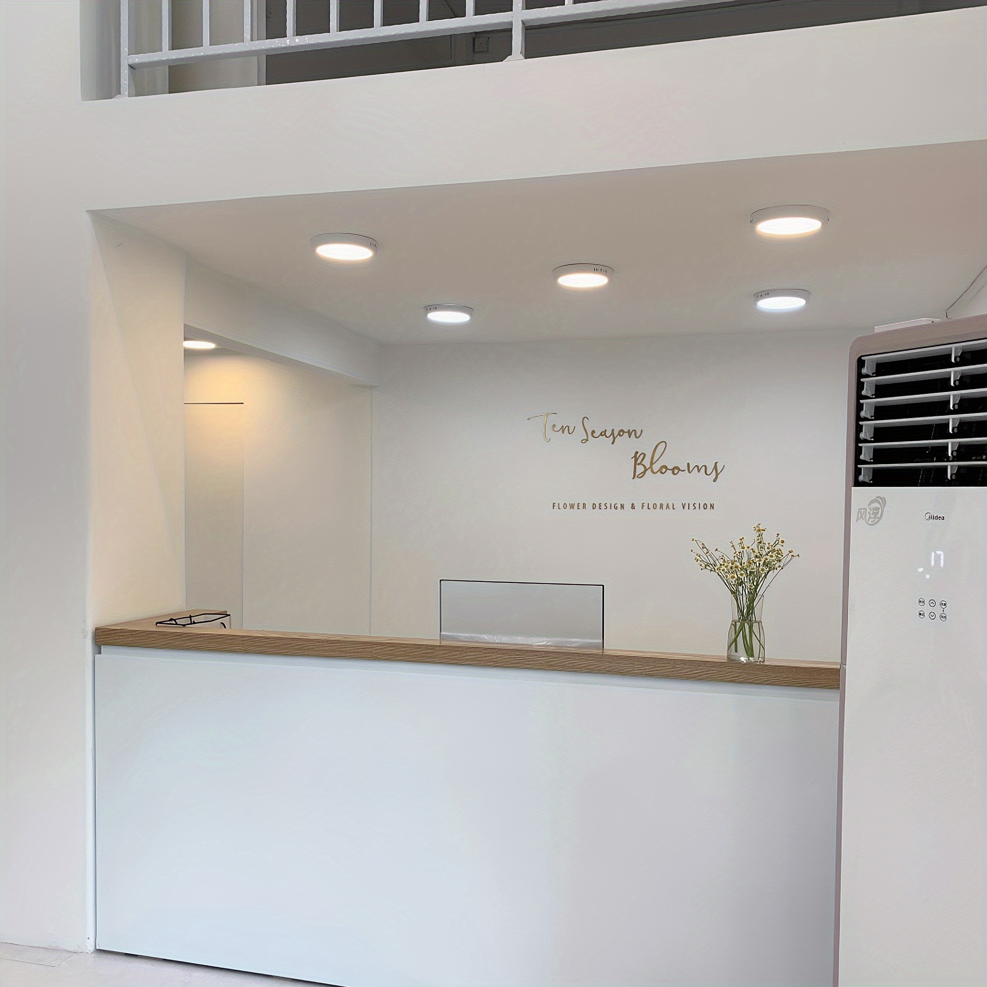 TEMU Golden Brushed Stainless Sign - Elegant Metal Nameplate With Abstract For Beauty Salons, Yoga & Professional Offices, Christmas Decor