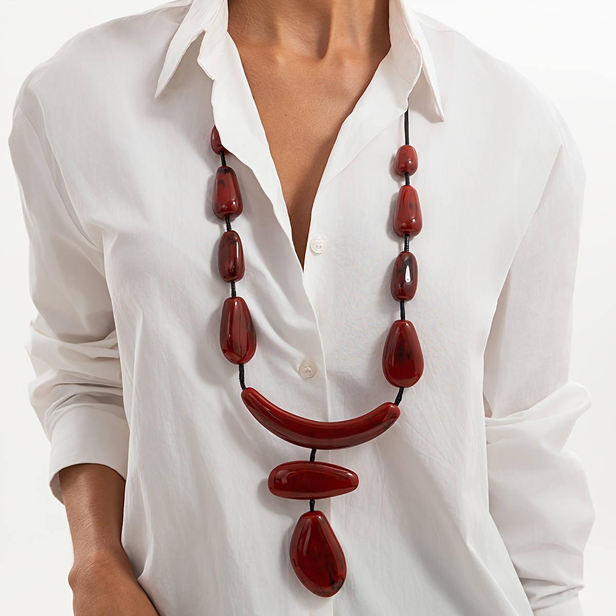 Artistic Curved Resin Pendant Long Beaded Necklace