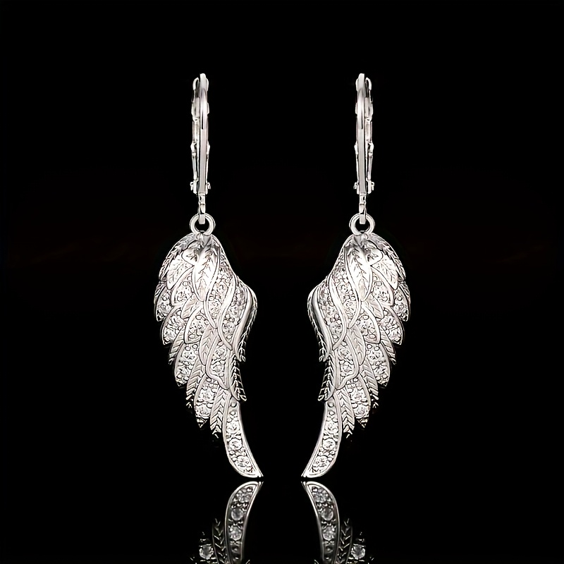 With Y-shaped Wing Pendant Earrings. Featuring An Elegant And Luxurious Style, Are Perfect For Couples, Mothers, Birthdays, , Gatherings, Anniversaries, And Daily Wear