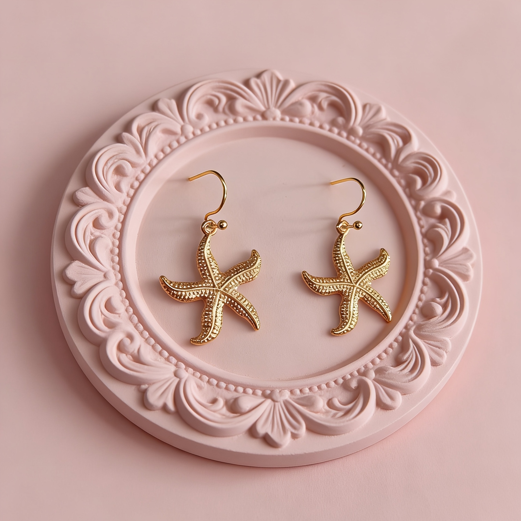 Women's Ocean Vacation-Style Metal Starfish Earrings, Textured Design