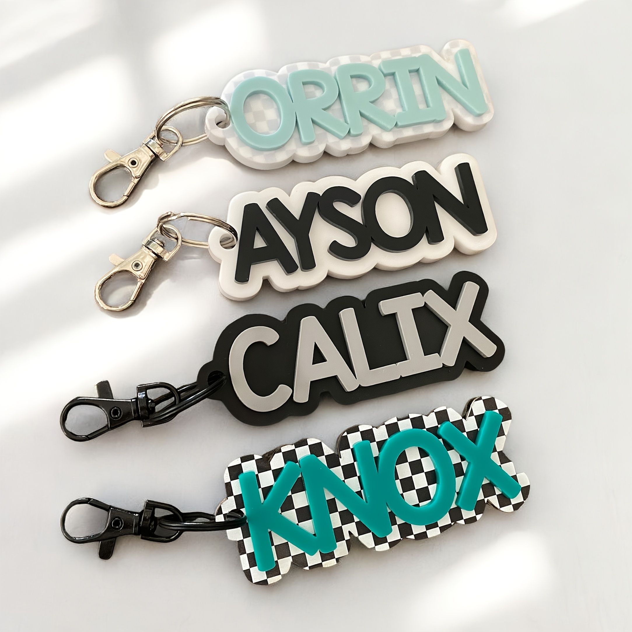Custom Acrylic Name Keychain – Stylish Letter Tag for Backpacks Luggage  Unique Gift for Friends, Birthdays, Anniversaries Family Ring Clasp De
