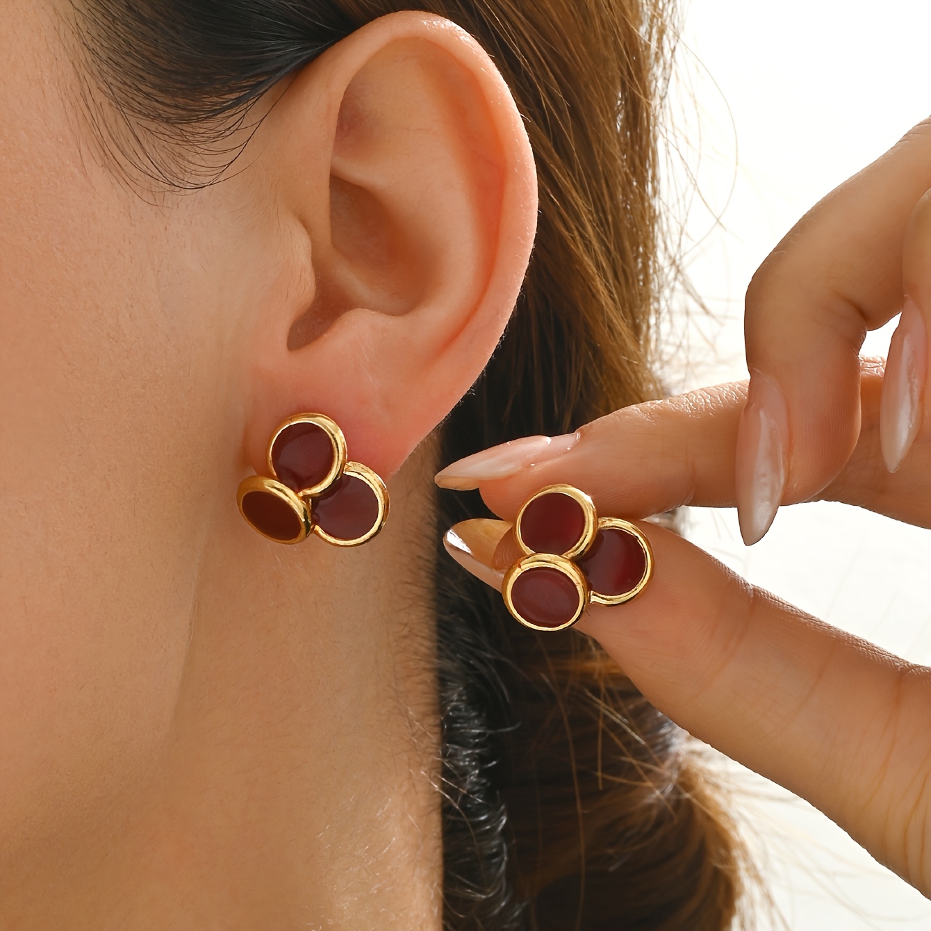 TEMU 1 paire de clous d'oreilles à clous superposés pour femme, style , avec goutte rouge et cercle géométrique