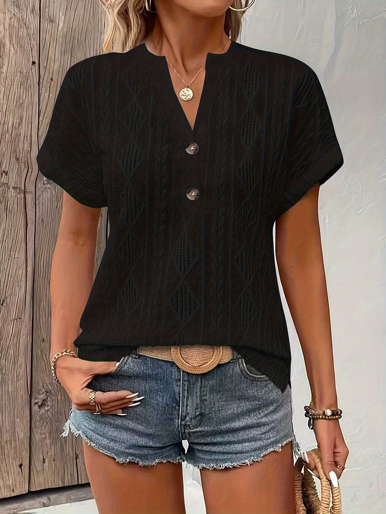 imagen del artículo camiseta de mujer de moda y elegante, casual, nueva llegada de  /verano, tela texturizada de color liso, cómoda y transpirable, con cuello  ,   murciélago y botones, de   corta