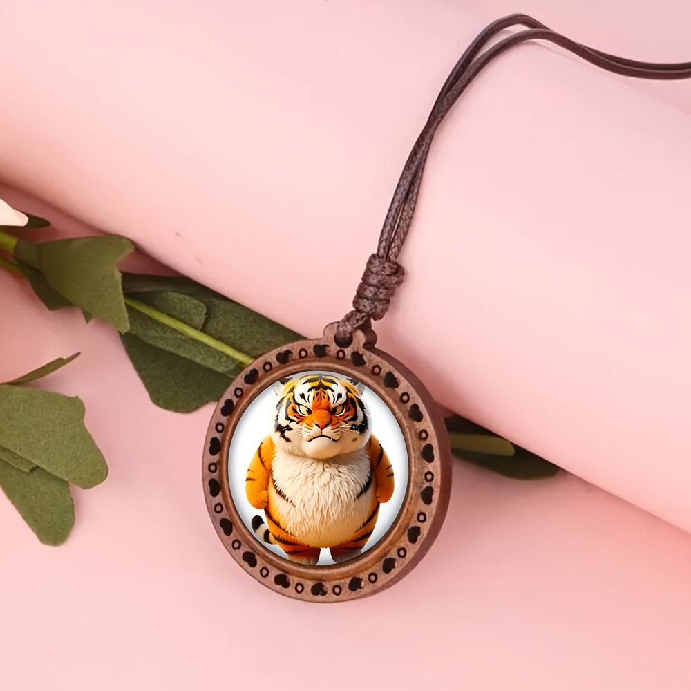 Tiger Glaring Heart Necklace, Bohemian Style