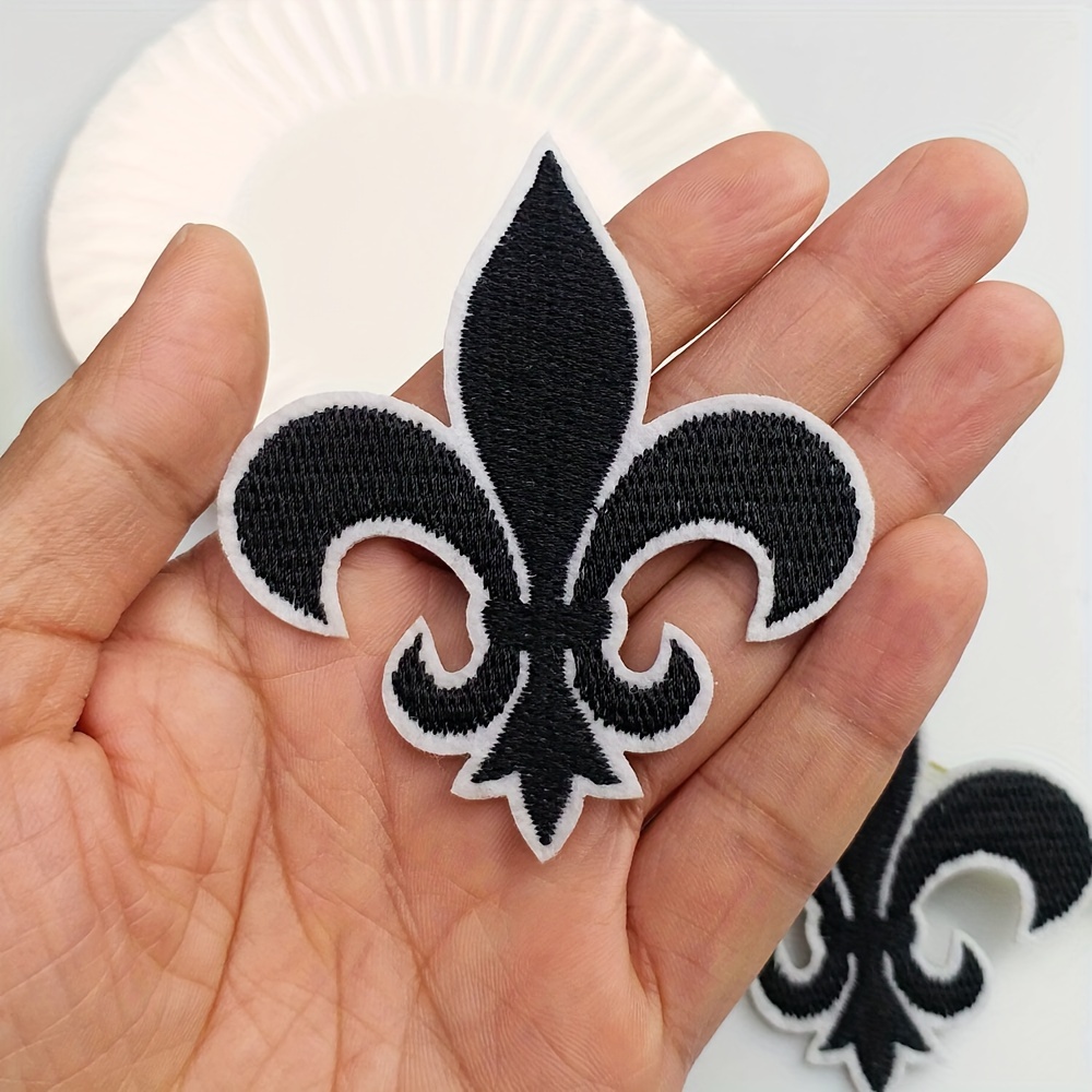 Image of 10 Embroidered Patches Of Irises For Hats And Clothing Decoration