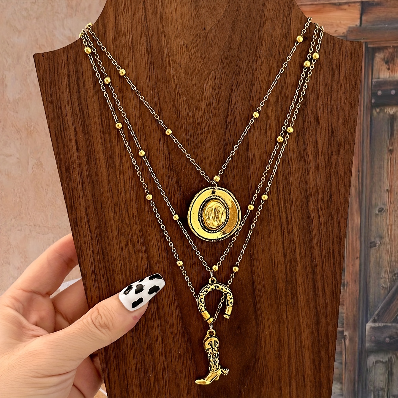 Image of 3pcs Alloy Pendant Chain Necklace Set, Vintage Ethnic Style Western Cowboy Hat And Boot Horseshoe Pendant Layered Necklace Combo