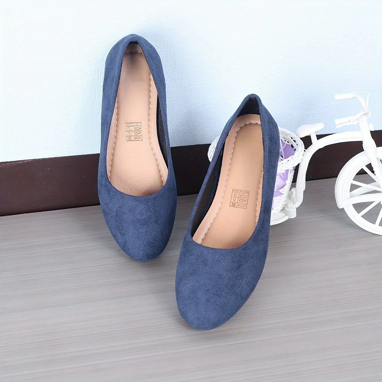 womens solid color minimalist flats soft sole lightweight slip on walking shoes shallow mouth daily footwear details 3