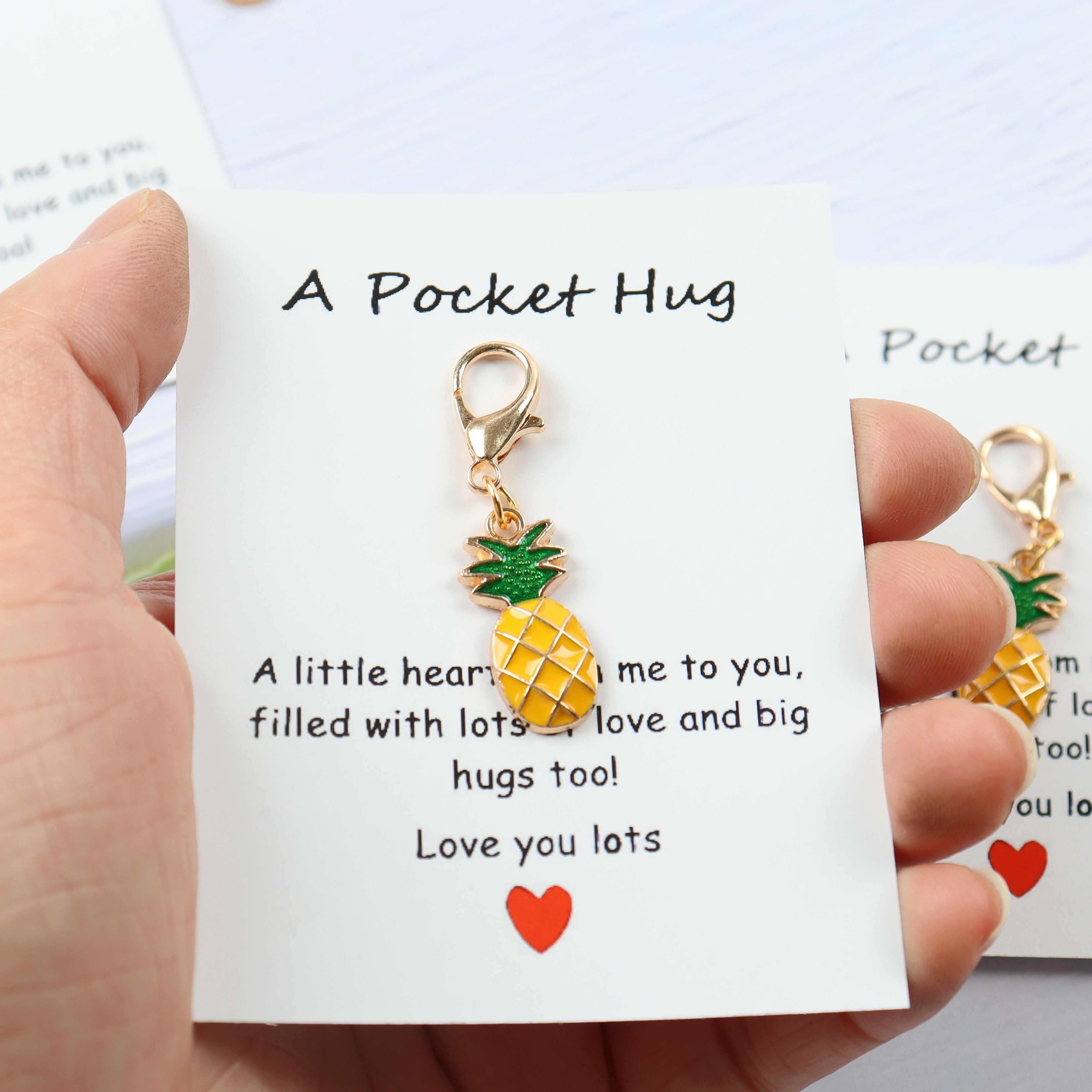 

[customer ] Inspirational Pocket Hug Cards With Mini Keychain - Graduation & Back-to-school Gifts, 1/2/3pcs