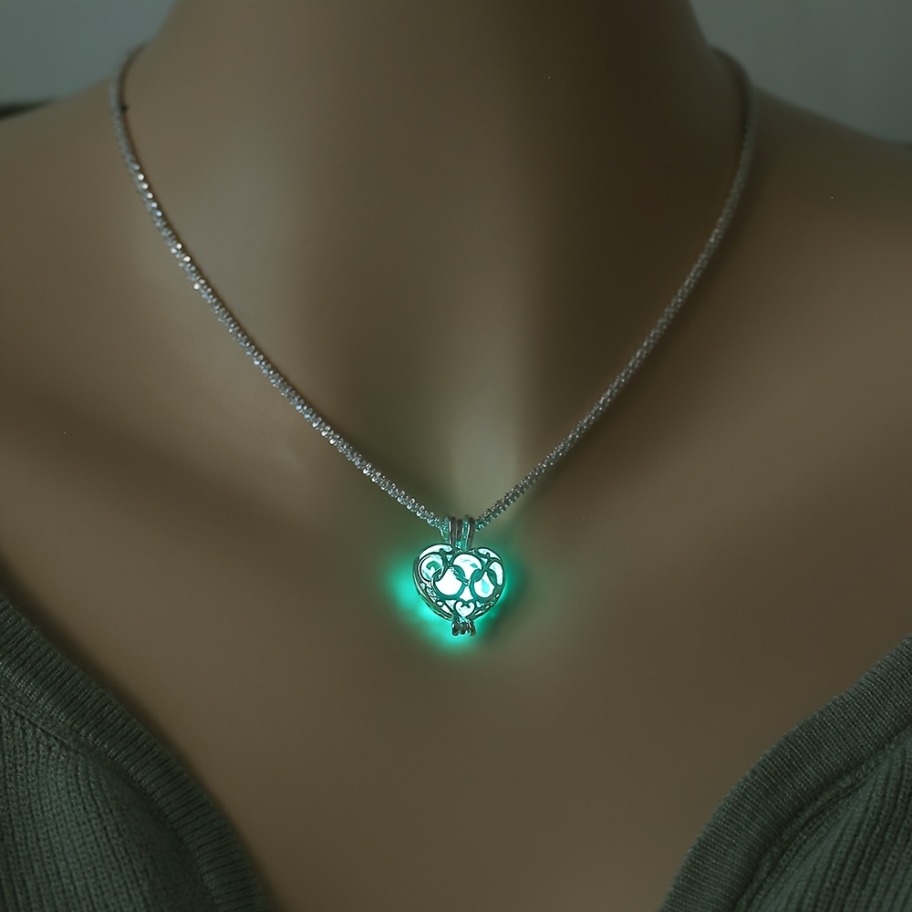 Valentine's Day Sparkling Twisted Clavicle Chain Necklace