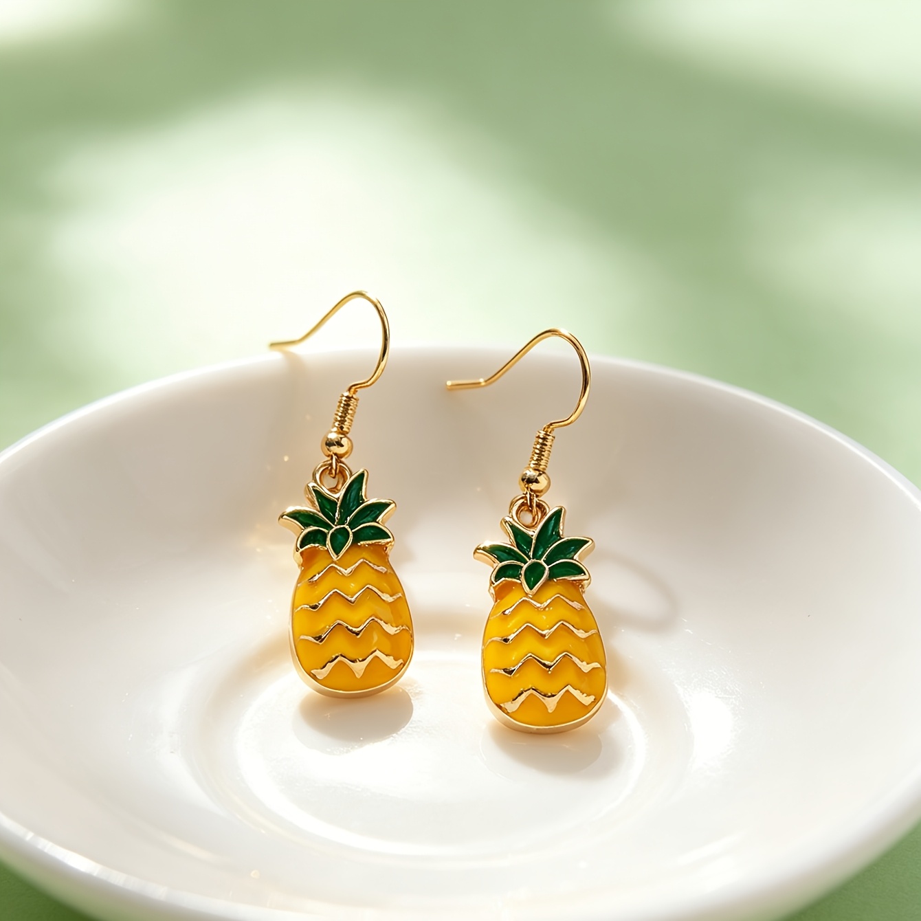 TEMU 1 Pair Of Fashionable And Exquisite Enamel , Pineapple, And Pineapple Pendant Earrings For Women, Cute And Delicate Fruit Element Dangle