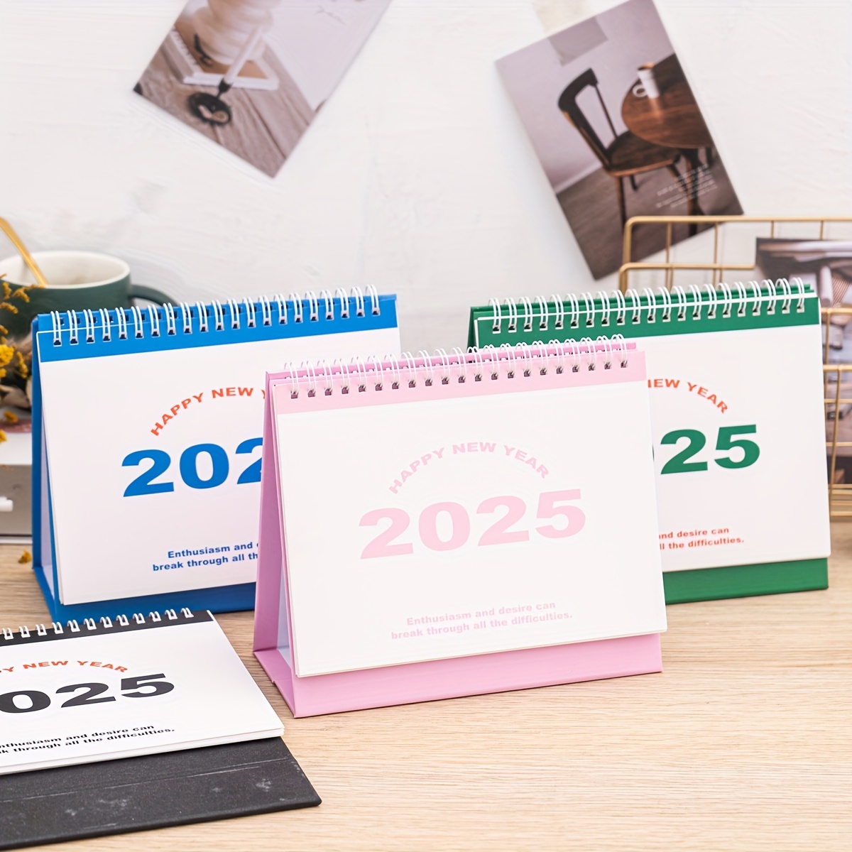 

2025 Elegant Desk Calendar - Daily With Year Display, Simple Coil Stand, Office & Home Decor, Ideal Gift , Office Desk Accessory|decorative Spiral Bound|spiral Binding, Office Desk Accessories