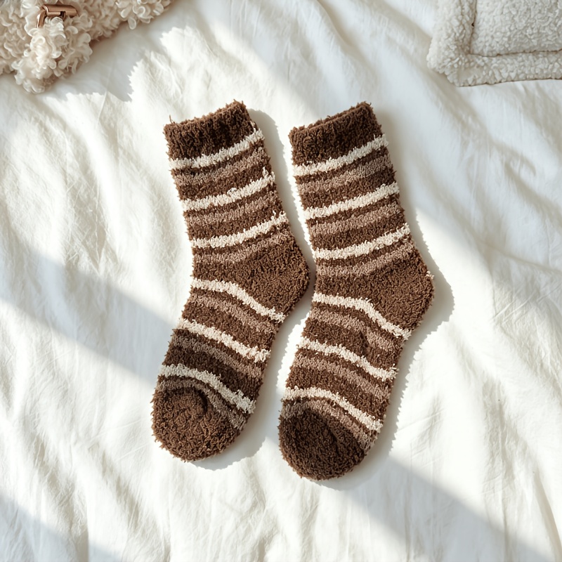 TEMU 1 Pair Caramel Retro Plush Home Socks, Thickened Coral Fleece Warm Floor Socks, Cute Pumpkin Striped Heart Soft Sleep Socks, Women's Autumn
