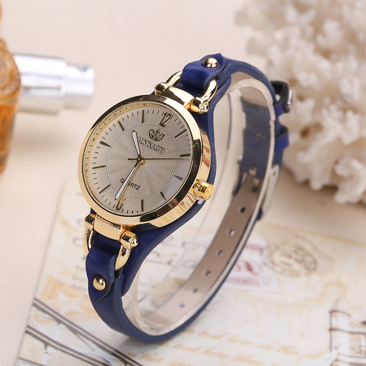 Wal-Joy Women's Elegant Minimalist Quartz Watch with White Dial, Golden-Tone Markers & Light Brown Faux Leather Strap - Casual Chic Casual Attire, Stylish Wristwatch | Sleek Round Case | Clear Numeral Markers