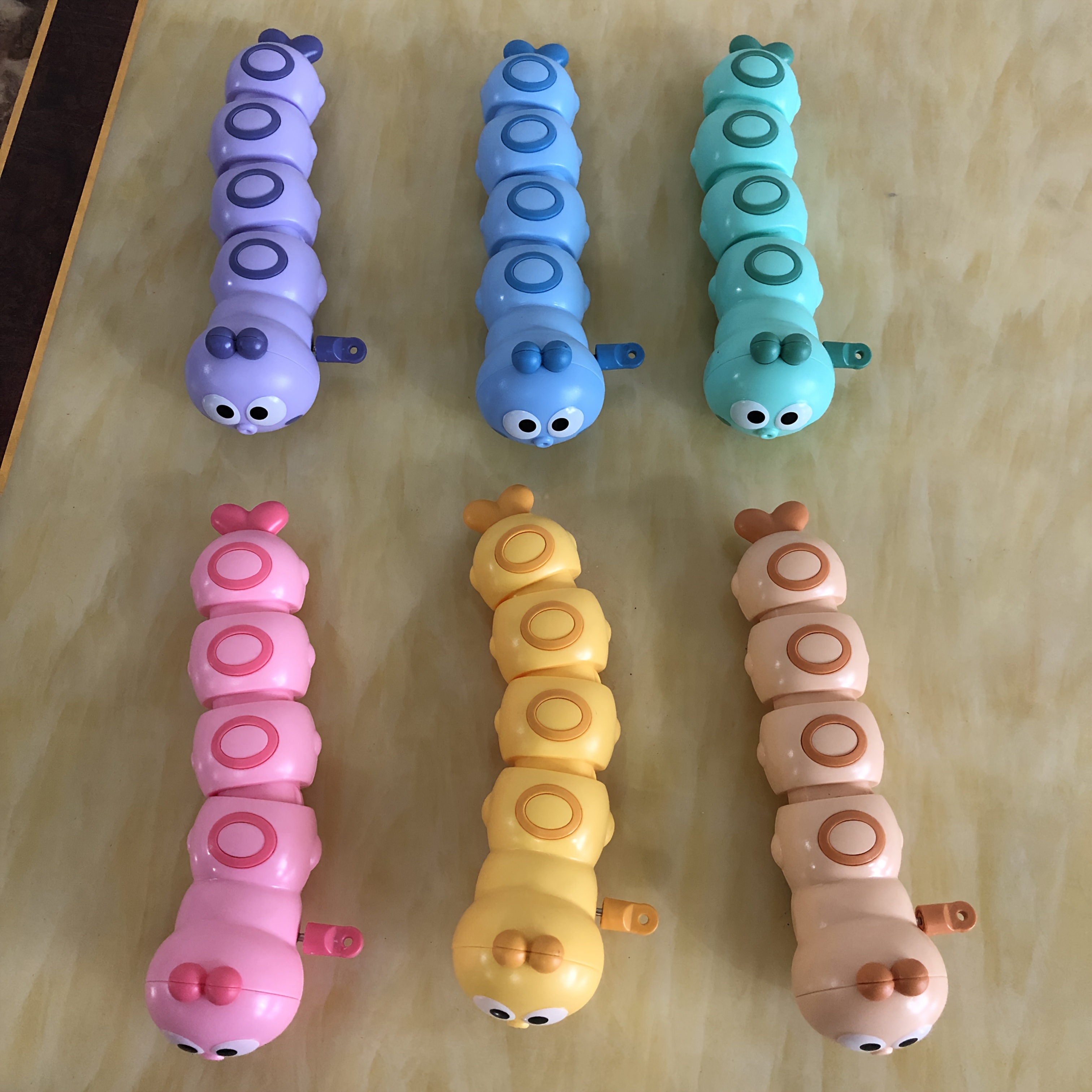 1pc/2pcs/3pcs Caterpillar Toys, Sensory Toys, Parent Child Interactive Toys, Holiday Gifts for Kids, Party Favors (Random Rotation Handle), Interactive Play, Sensory Play, Durable Plastic, Sturdy Construction, Interactive Toy, Party Favor Pack