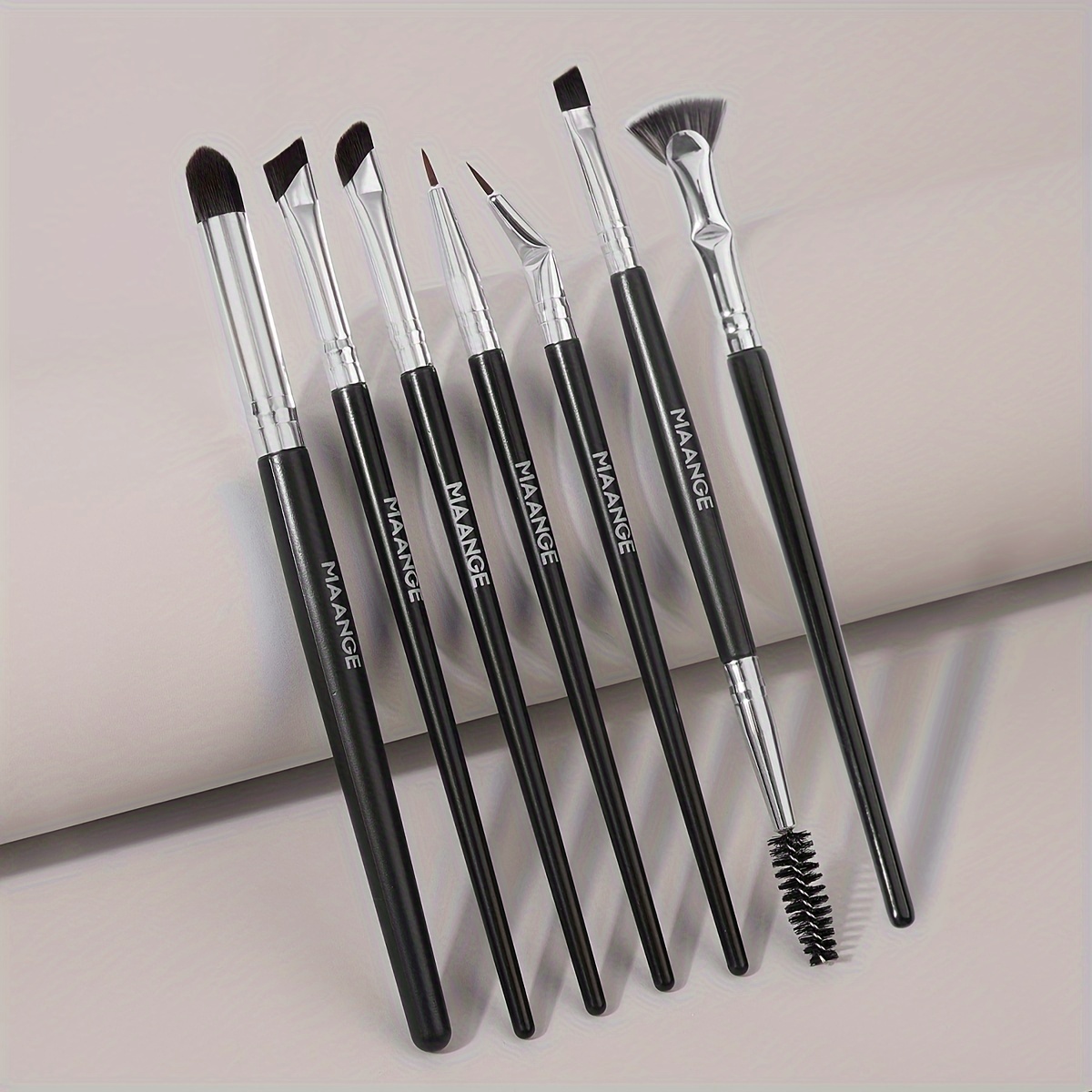 

Maange 7pcs Eye Brush, Eyebrow Brush, Eyeliner Brush, Brush, Soft Fiber Makeup Brush, Carrying Makeup Brush, Tools Beginner Gift Basic Makeup Brush, School Makeup Brush