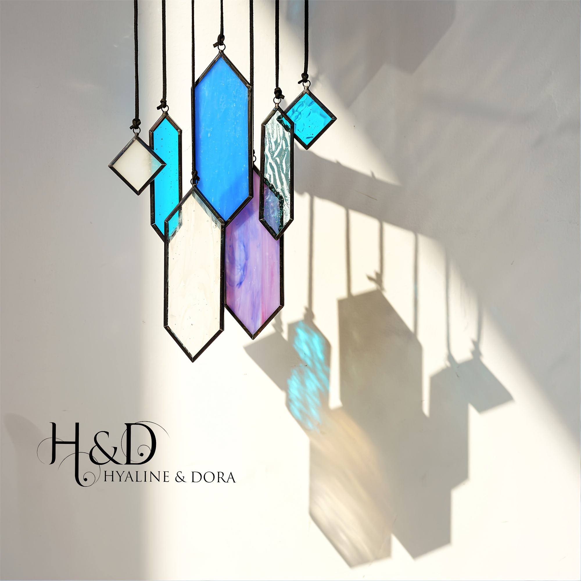 

H&d Hyaline& 7pcs Stained Glass Suncatcher Pendants Handcrafted Window Hanging Suncatcher Glass Art Ornament Home Garden Decor Gifts