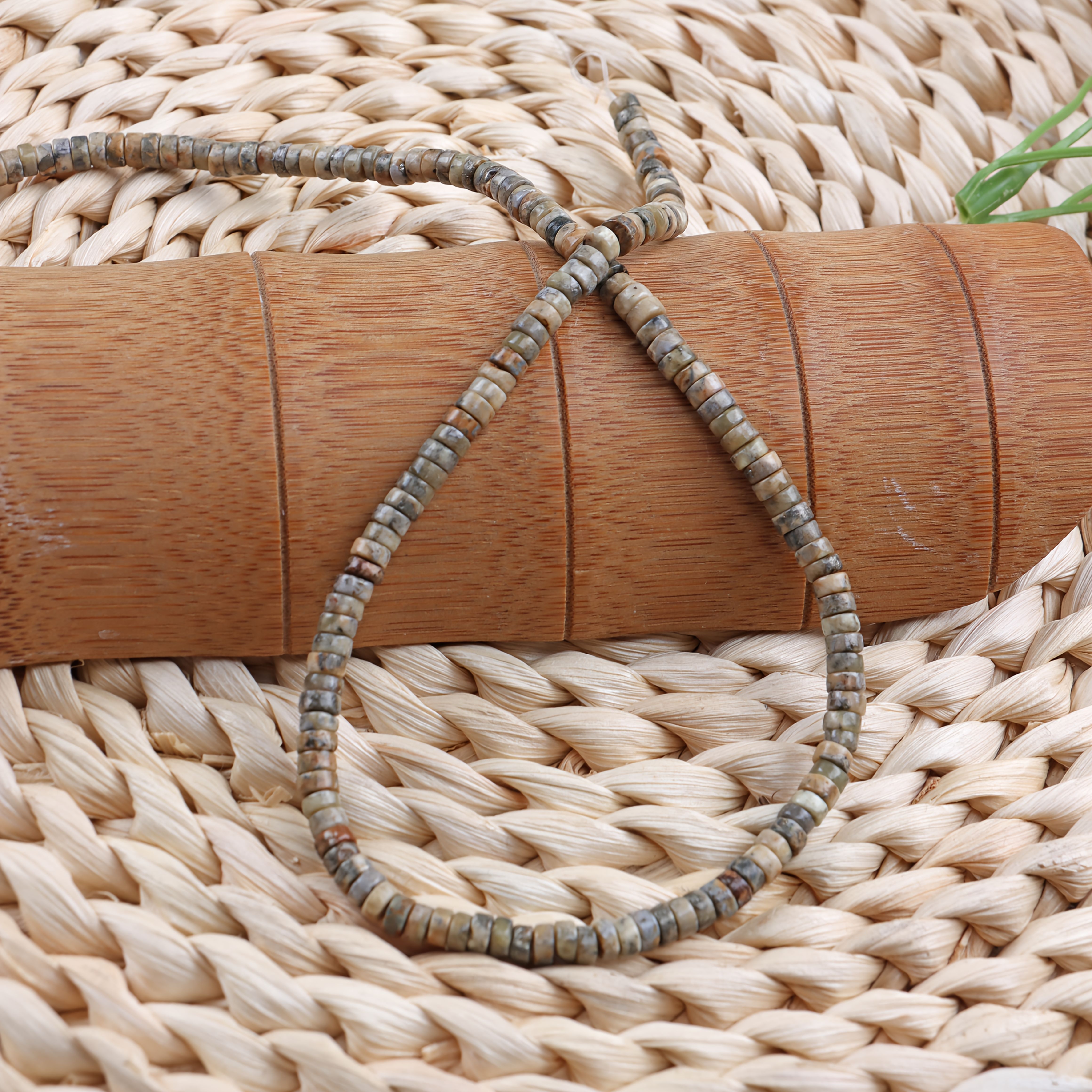 E-shop 4x2mm Natürliche Meeres-Sediment-Jaspis-Steine – Leuchtende geometrische Rondelle Perlen für DIY Schmuckherstellung, Bohemian-Stil Basteln,