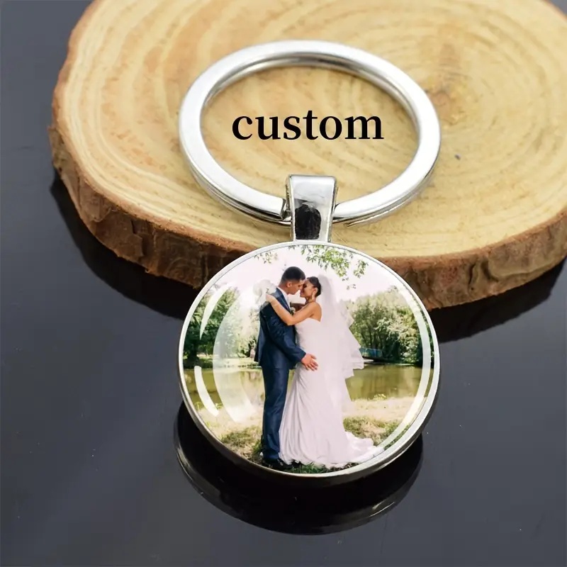 Custom Engraved Photo Keychain - Round Pendant With Wooden Base, Personalized Gift, Couples, Graduation & Keepsake - Single Pack, Personalized Keychain Suitable For Men And Women.