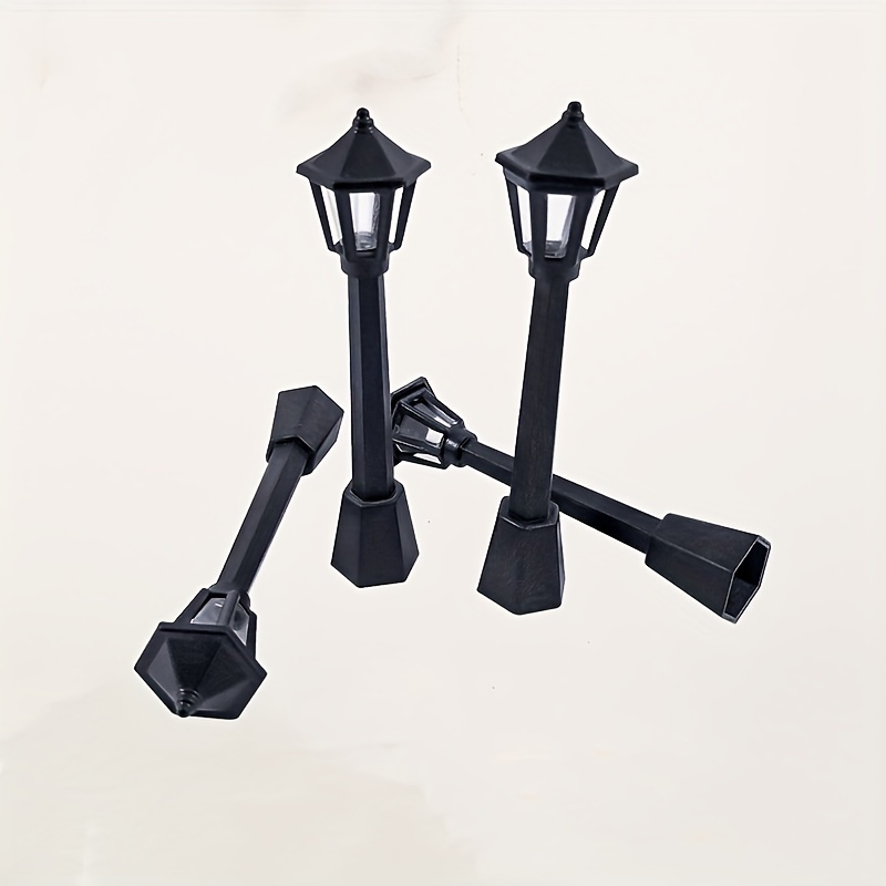 

5pcs Miniature Christmas Street Lights - Black, No Power Needed, Holiday Decor & Party Favors