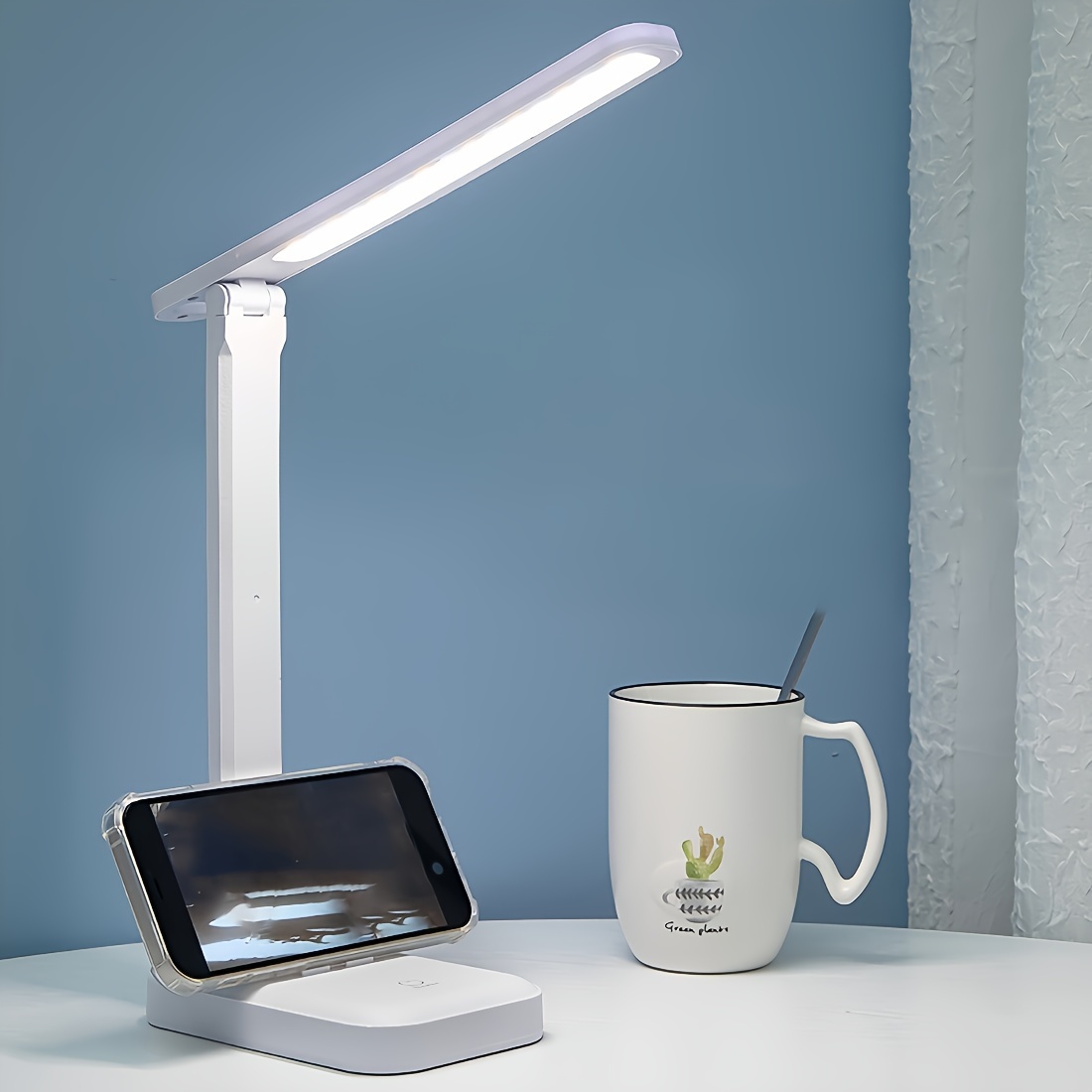 

Nouvelle Lampe De Bureau Pliante À LED Tactile D'apprentissage De Lecture De Chevet Avec Prise De Charge USB