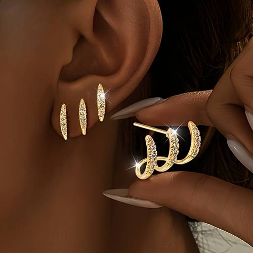 Une paire d'élégantes boucles d'oreilles griffes pour femme, éblouissantes et luxueuses, adaptées à diverses occasions, hypoallergéniques, parfaites pour les cadeaux de Noël