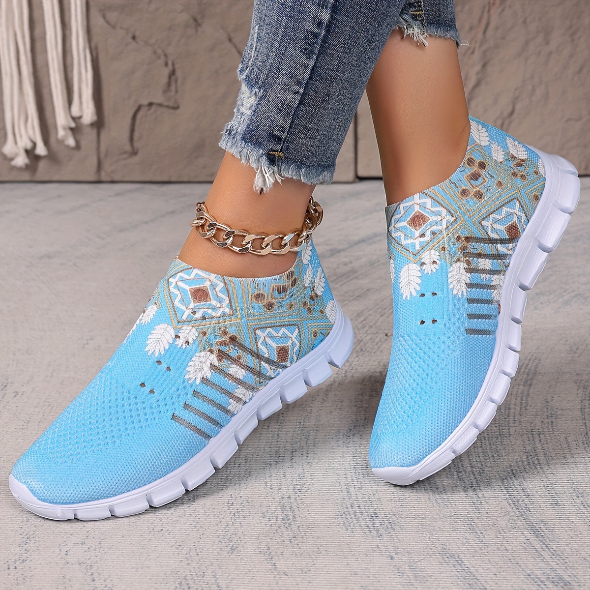 Baskets basses légères pour femme - Chaussures décontractées à enfiler avec bout rond et tige en tissu doux, semelle amortissante - / Gris pour tenue décontractée, salle de sport, shopping - Baskets respirantes adaptées au quotidien, Chaussures pour femme