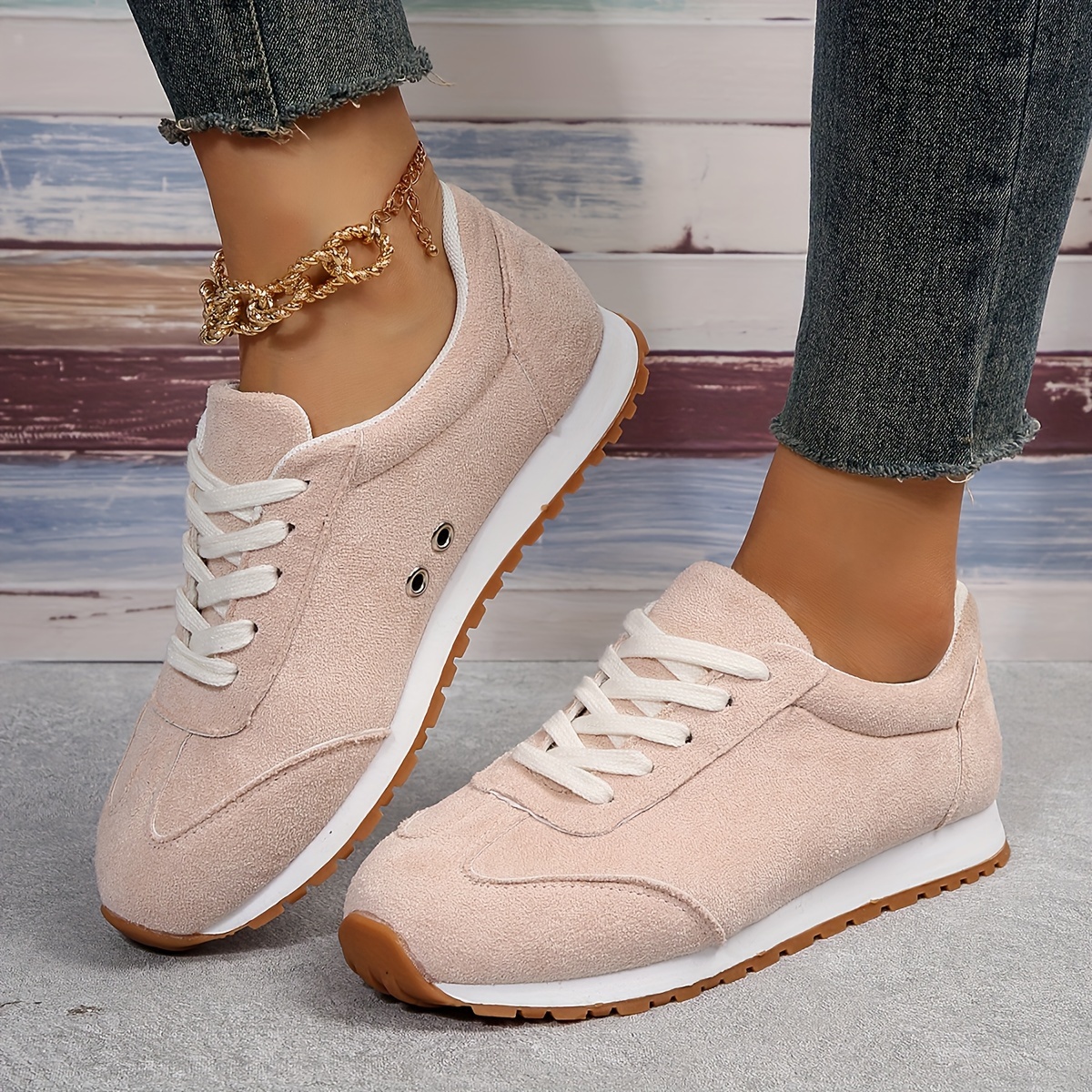 Womans casual sneakers hotsell