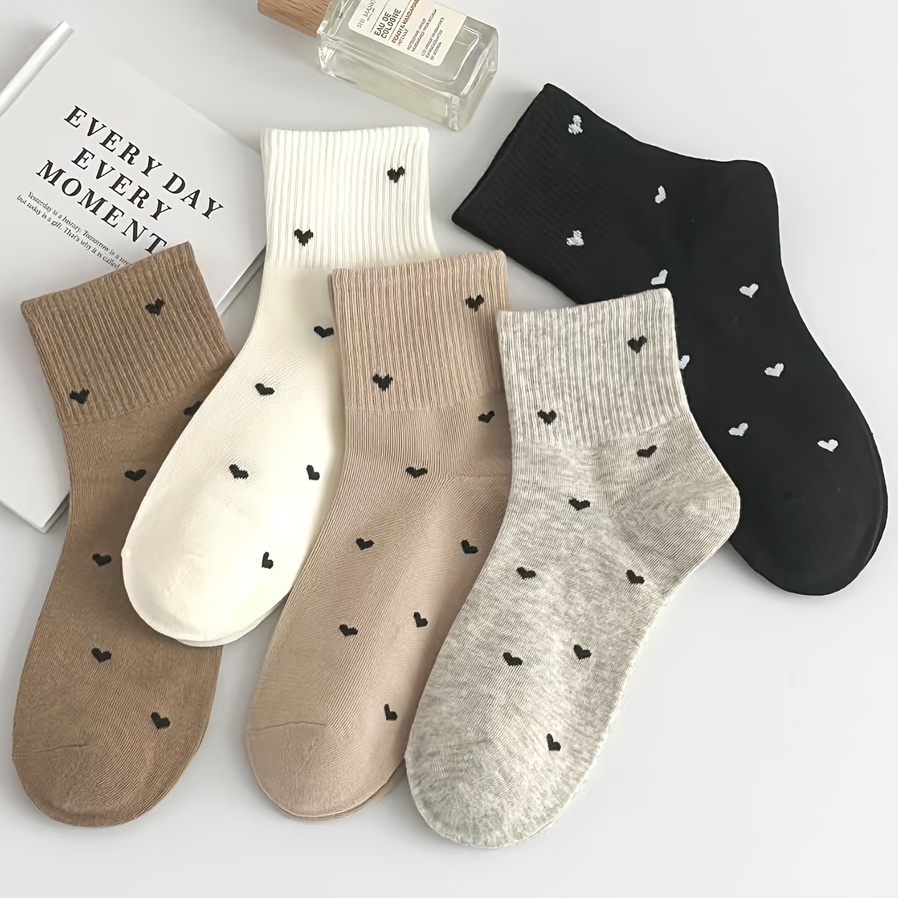 TEMU 5-pair Women's Spring/autumn Simple Casual Versatile Mid-calf Socks With Heart Print