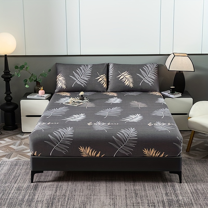 A 3pcs Set Including 1 Fitted Sheet And 2 Pillowcases, Without Inserts. The Fitted Sheet Is Soft And Comfortable