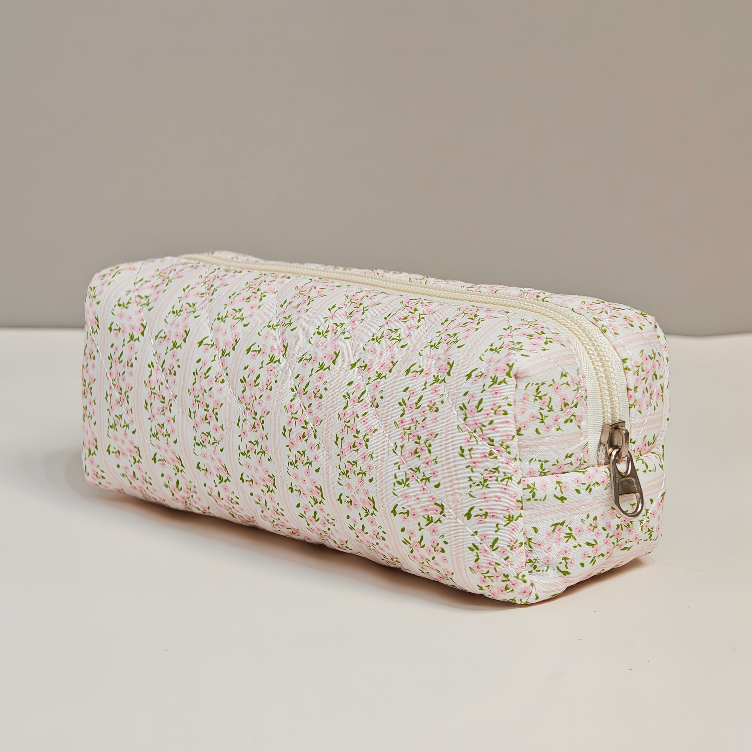 TEMU 1pc Of A Gentle-style Design Stationery Box, An Exquisite Soft-material Floral Pattern Pencil Case And Daily Item Storage Pouch, A Surprise Gift