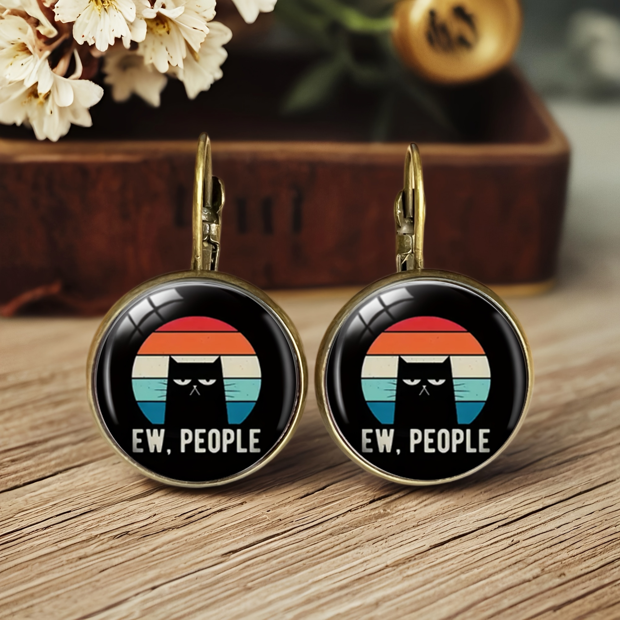 TEMU A Pair Of Vintage Humorous Cat Earrings With A Easy, Stylish, And , Everyday Casual Wear, Parties, And Dates, Showcasing A With A Theme, Without