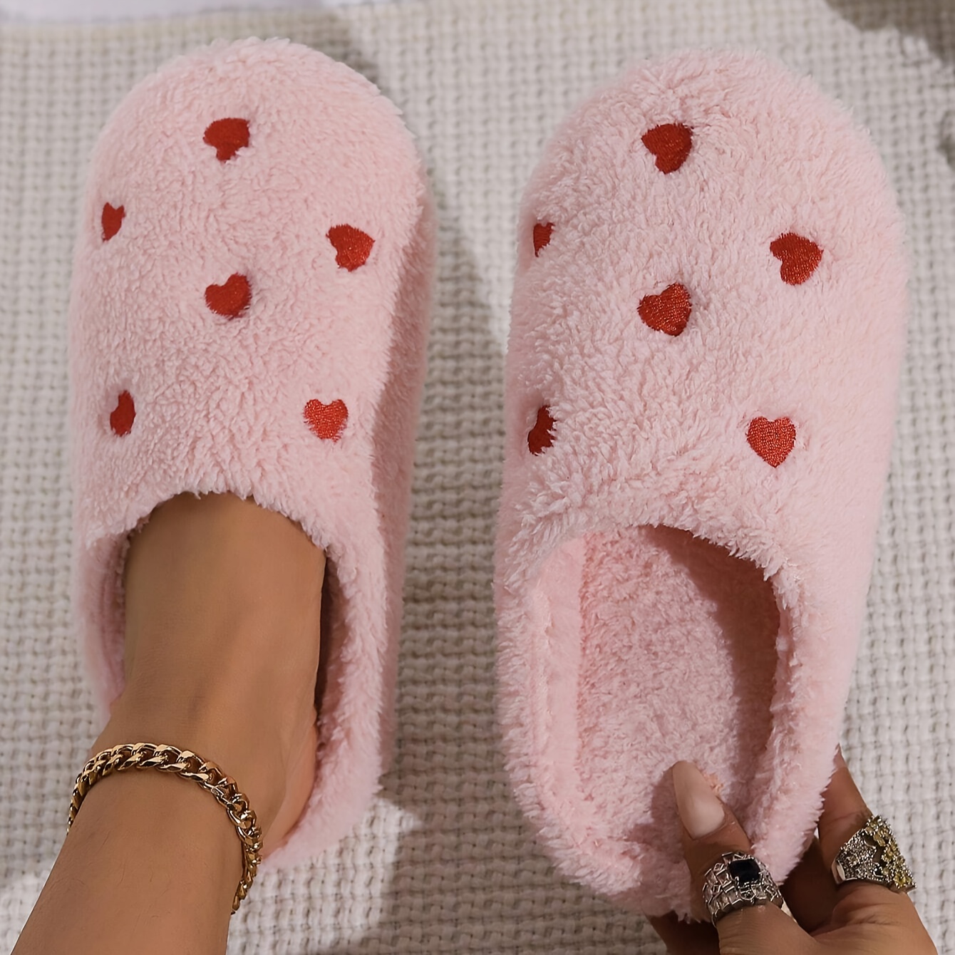 Thick-Soled Heart Pattern Slippers Warm Postpartum Shoes for Women,  Comfortable Indoor Mules
