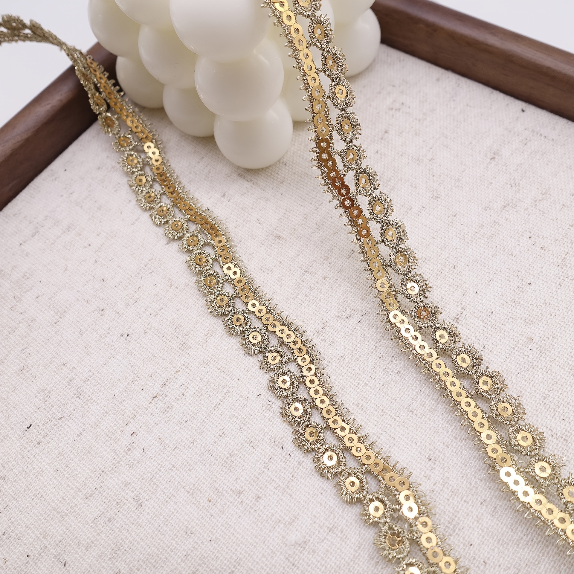 TEMU Sequined Embroidery Lace, 1.5cm Wide, Light Luxury Wavy Trim