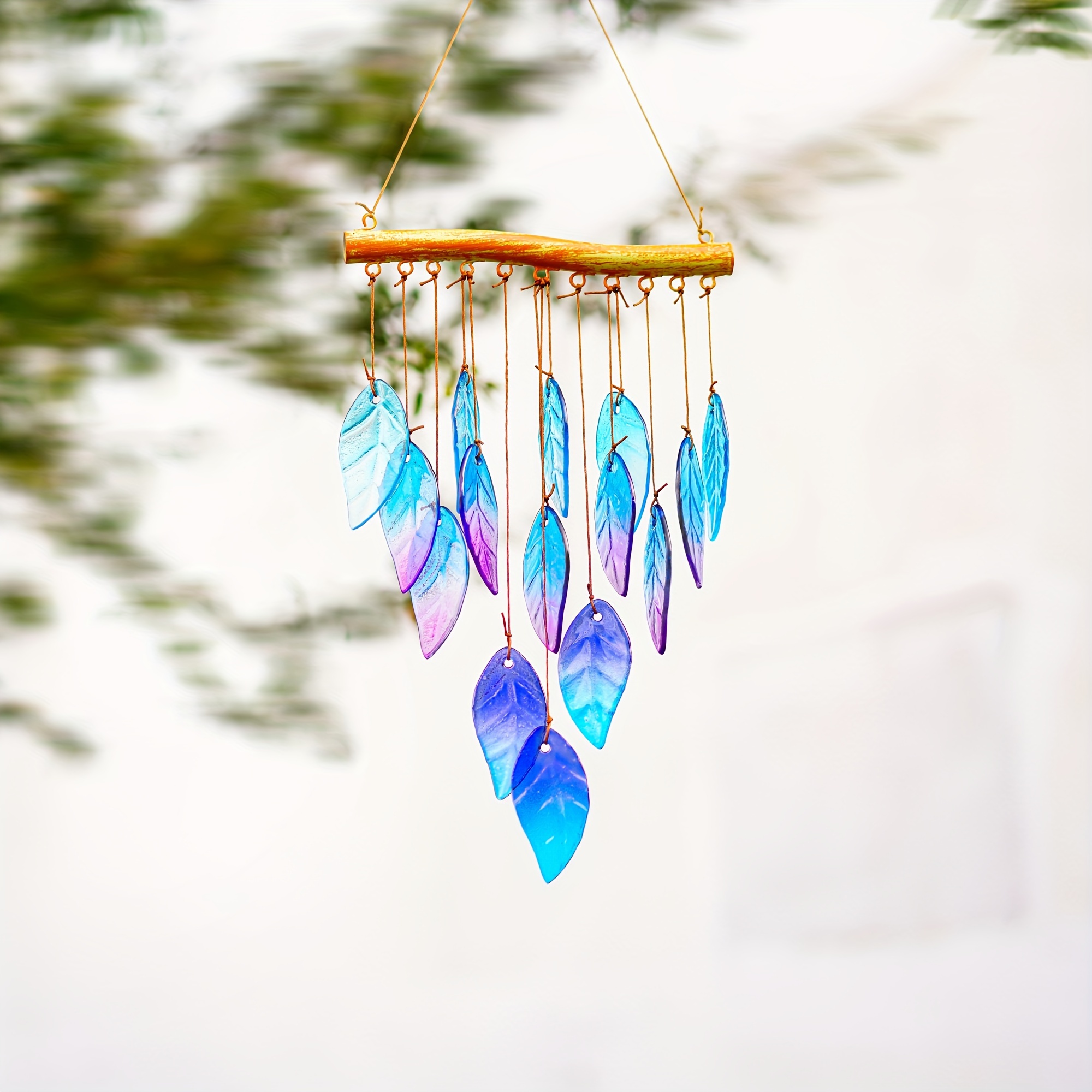 

Handcrafted Stained Glass Leaf Wind Chimes, Garden Style Hanging Decoration, Glass Material, Non-electric, Featherless Outdoor Wind Chime For Patio, Backyard, And Garden Decor