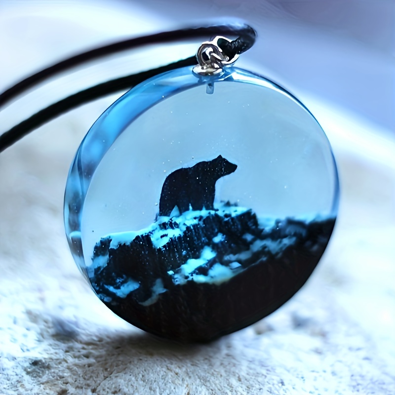 

1pc Handmade Exquisite Resin Pendant White Bear Snow Mountain Landscape Personalized Gift