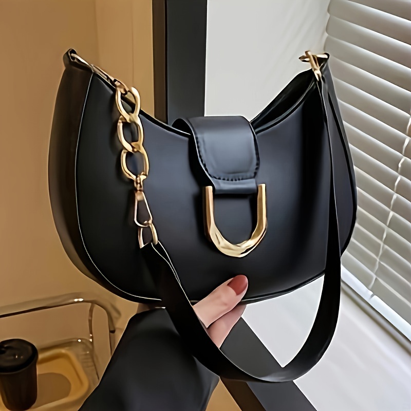 

Elegant Black Women's Shoulder Bag - Chic Solid Color, Fashionable, Gift, Leather, Handbag With Fixed Strap, Clasp Closure, Lined, No Print,