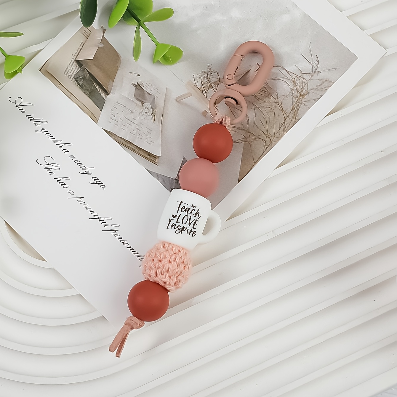 TEMU Un porte-clés de couleur unie pour des enseignants, un accessoire de sac, un porte-clés de voiture, un pour et pendant des enseignants et la