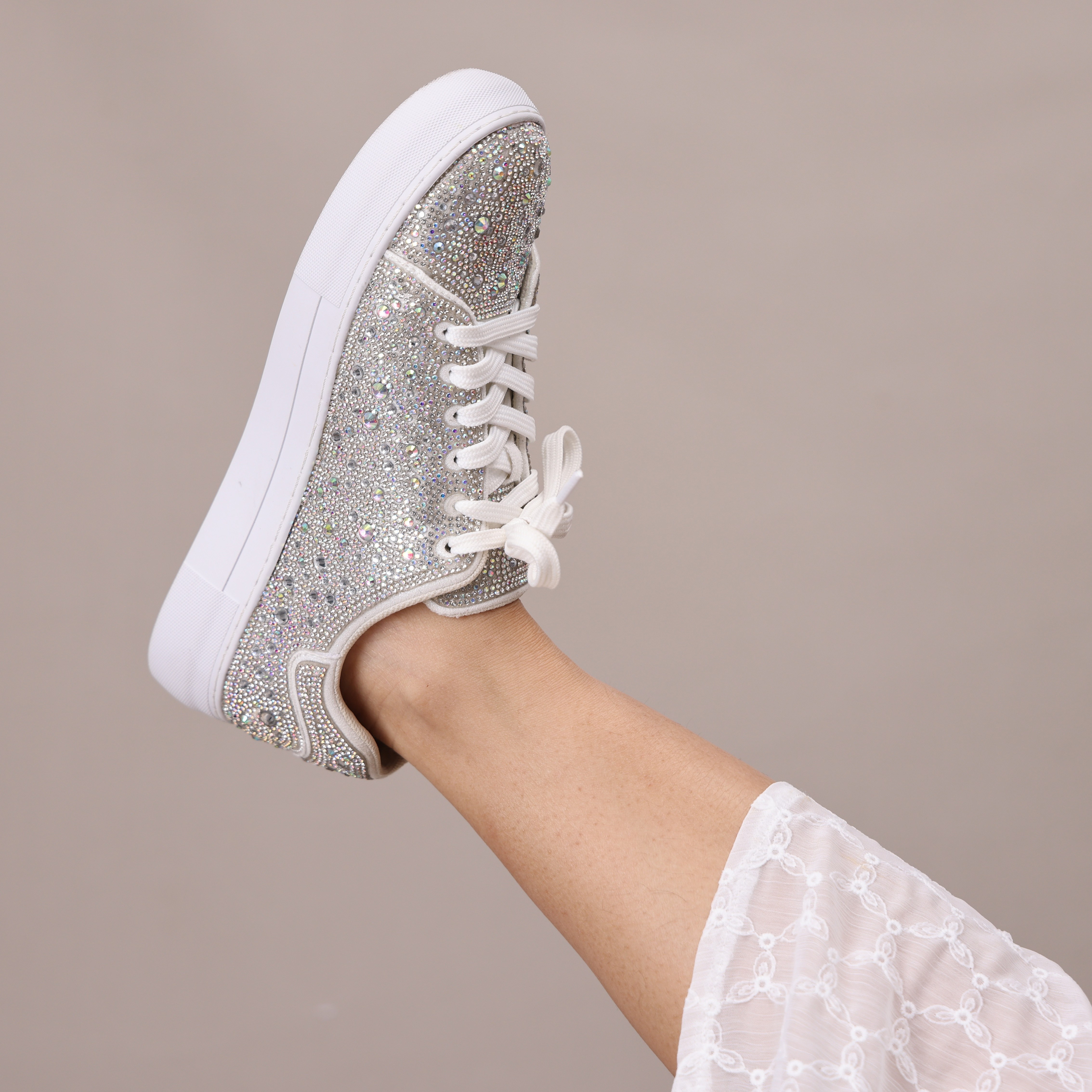 Zapatillas de Tenis con Pedrería para Mujer: Zapatos de Tenis Brillantes  con de Plataforma Plateado, Decorados con