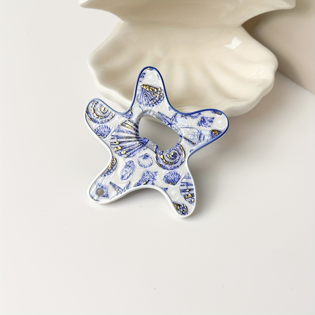 TEMU A Cute Starfish-shaped Bottle Opener And Fridge Magnet, Featuring -dimensional Embossed Design, Suitable For Home Decoration, Bottle Opening,