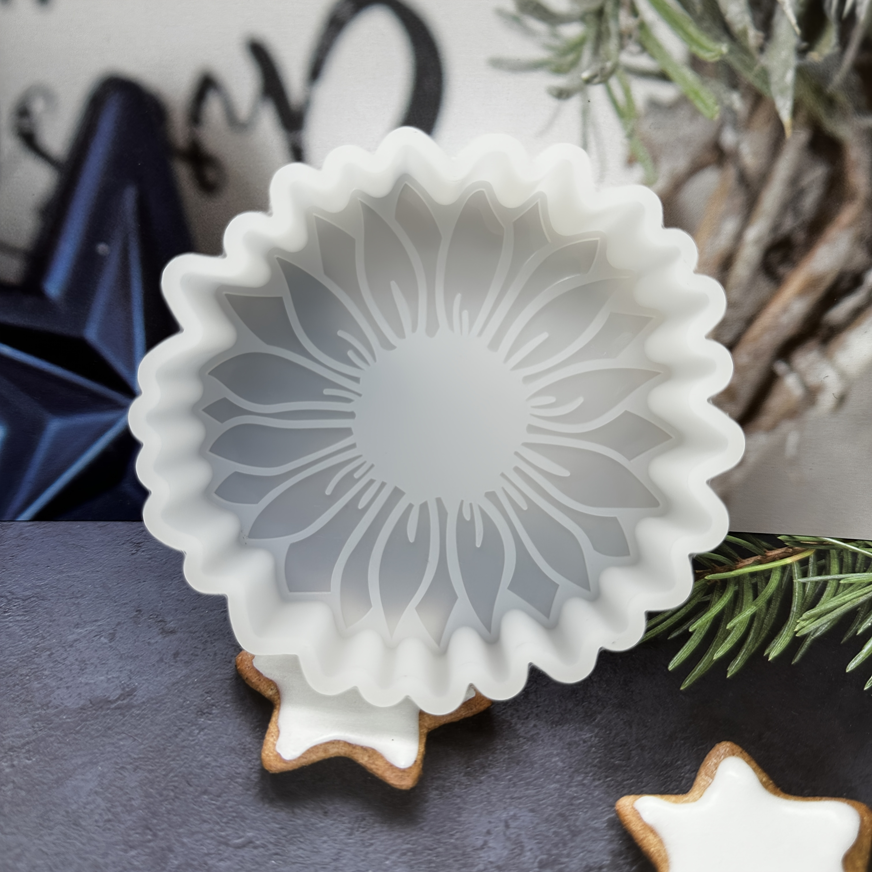 TEMU 1pc Of Sunflower-shaped Mold For Car Air Fresheners, Suitable For Candles, Car Air Fresheners, And Gypsum Ornaments