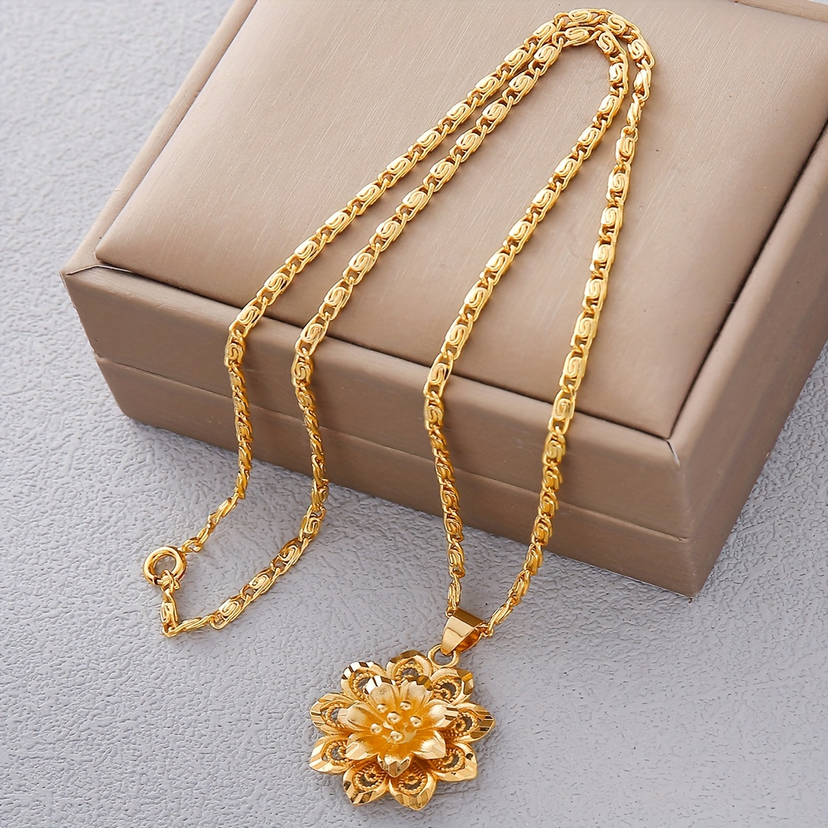 

Vintage Elegant Floral Pendant Necklace For Women, 24k Golden Plated, Copper, Ideal For & Wedding Jewelry