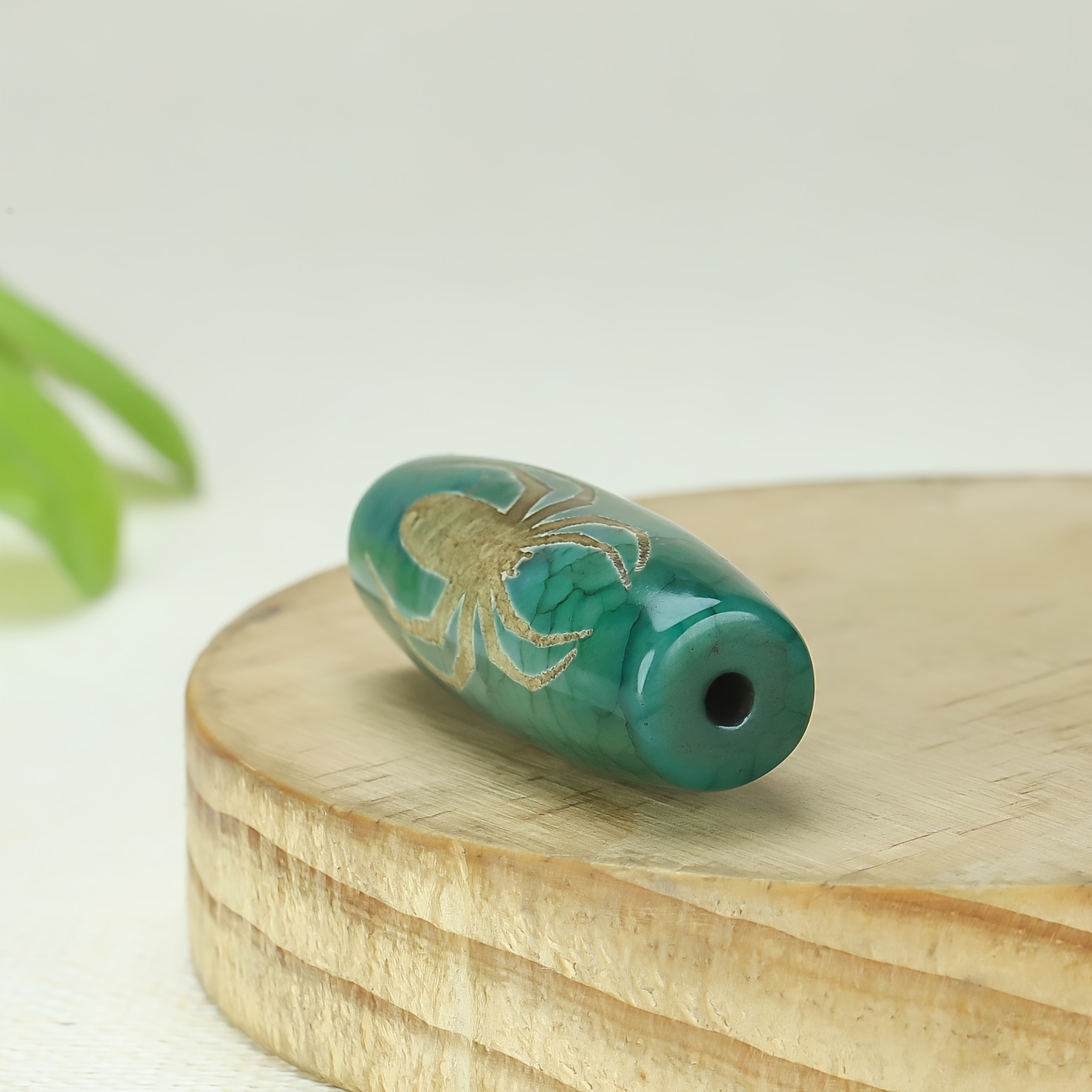 Green Dzi Agate Pendant with Spider Totem, Longevity Character