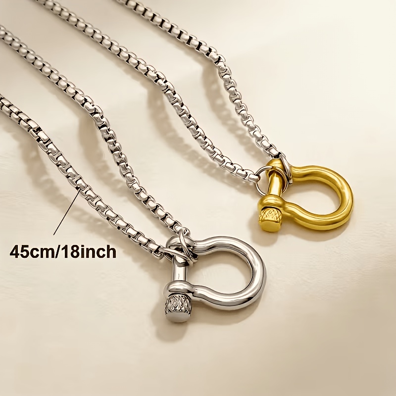 Unisex Stylish Horseshoe Clasp Design Necklace