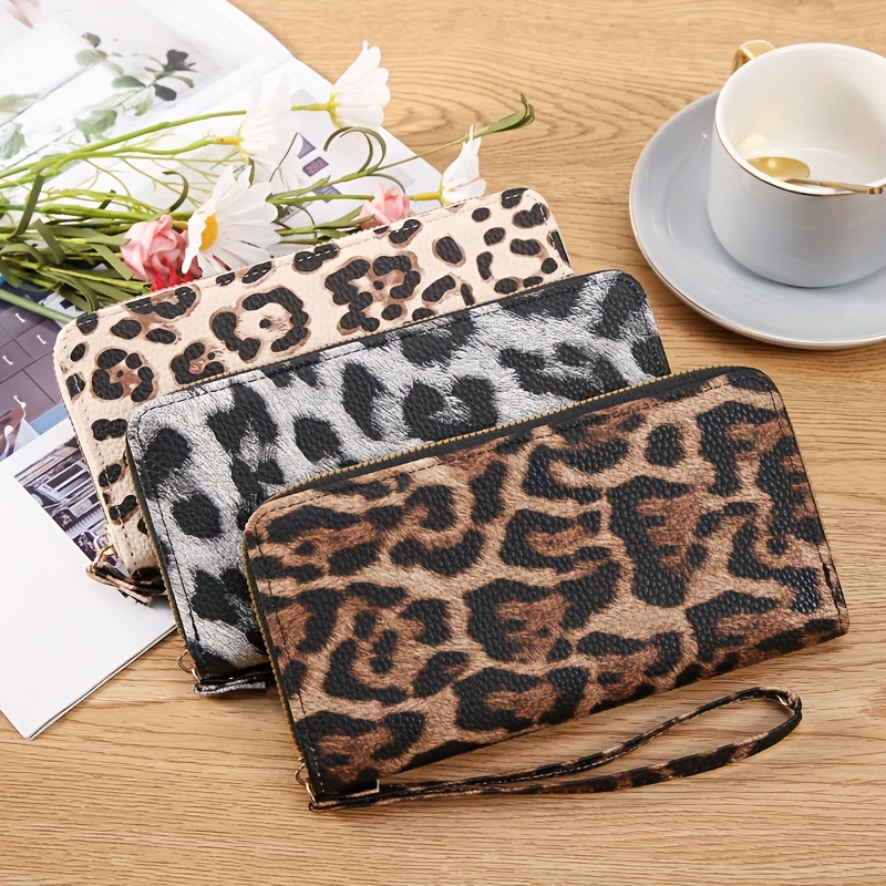 

Leopard Print Clutch Wallets, Faux Leather Wristlet Purses, Fashionable Vintage Look