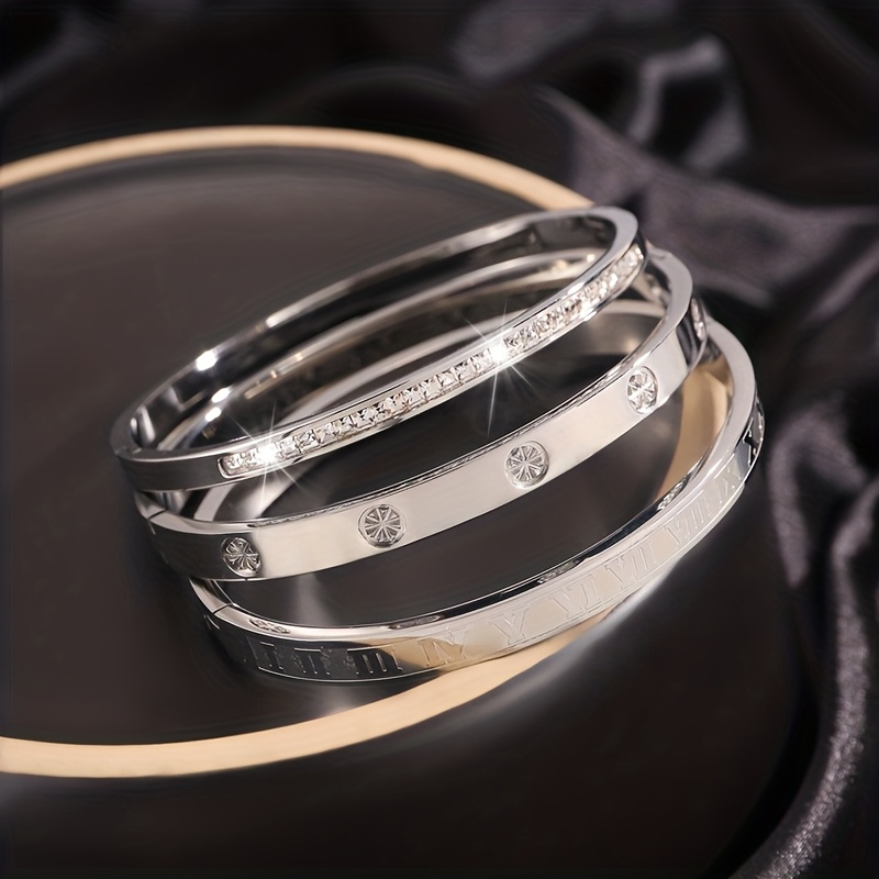 2pcs Luxurious Sparkling Stainless Steel Bracelets Set