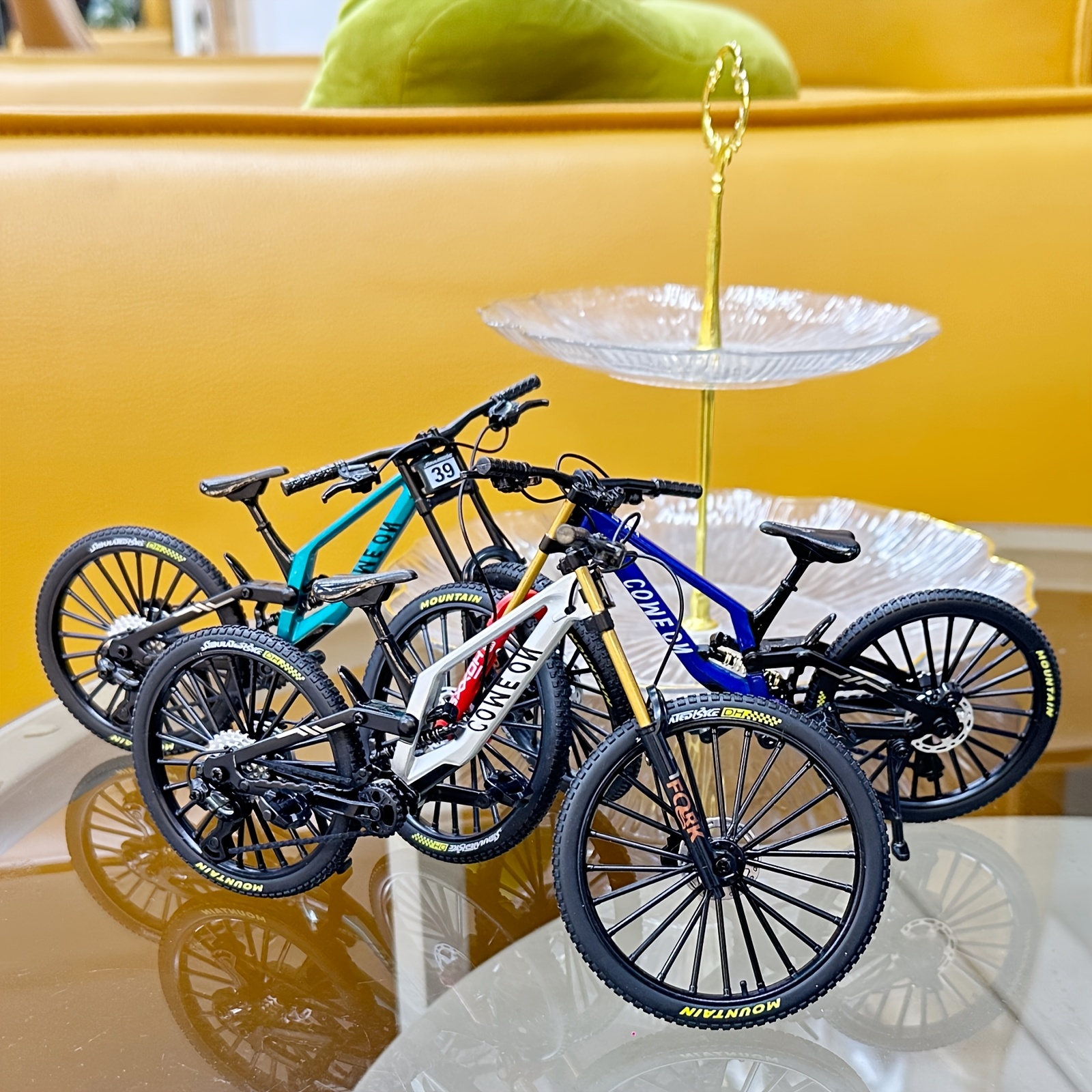 自転車8869 エーモン バッテリーブラシ 8869: カー・自転車・レジャー
