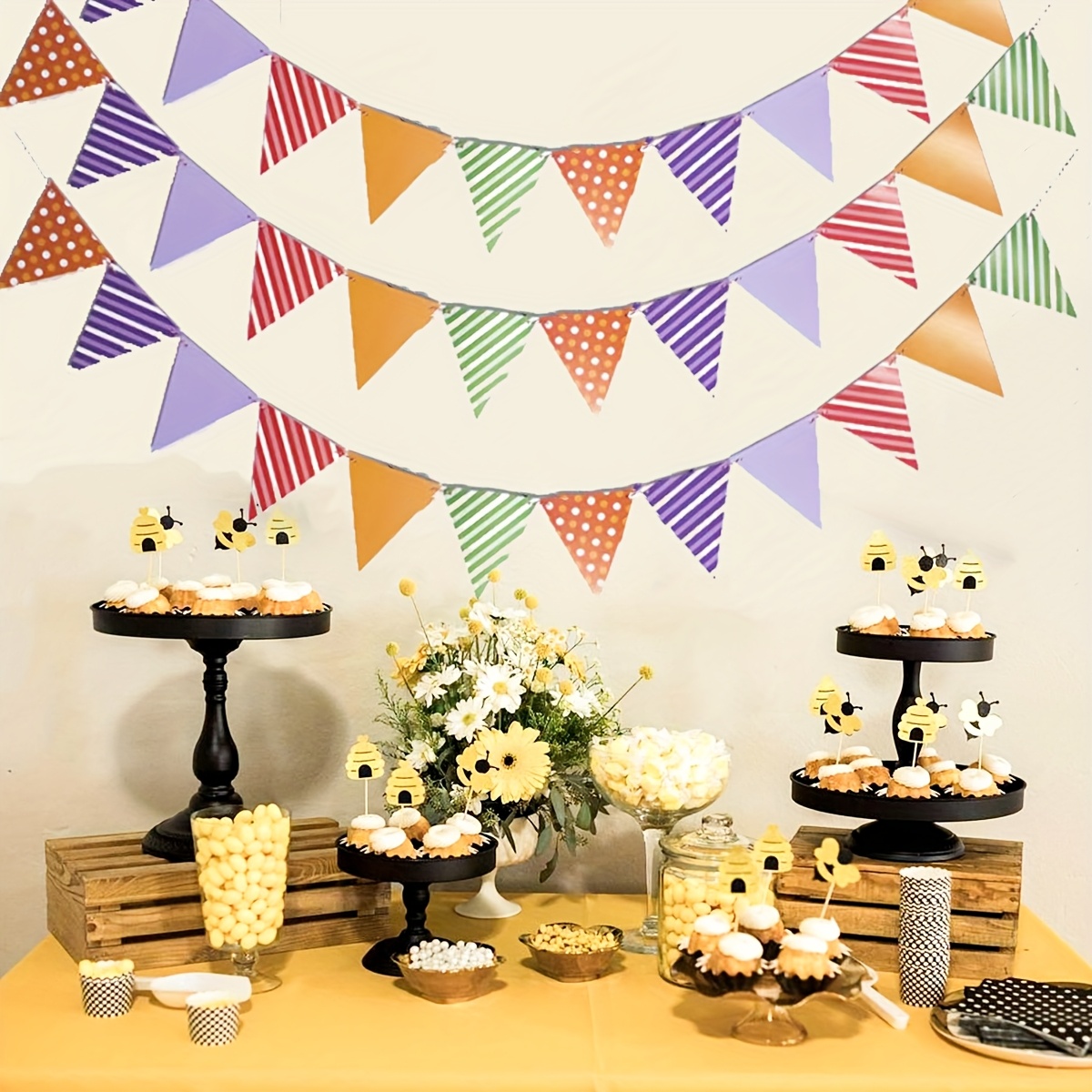 Guirlande Fanions 30m - 84 Drapeaux Triangles Multicolores - Décoration Fête Anniversaire, Mariage Extérieur