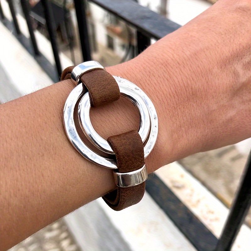 

Vintage Boho Style Double Layer Circle Leather Bracelet, Unplated Alloy Fashion Wristband For Women, Unique Personalized Gift For Daily And Special Occasions - Adjustable Fit