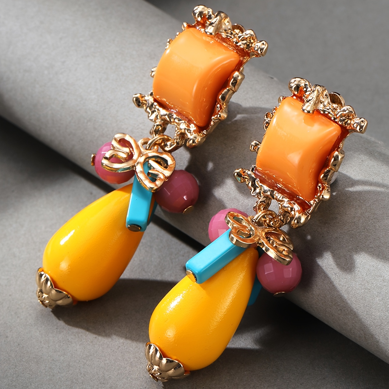 TEMU A Pair Of Elegant Vintage Indian-style Resin Clip-on Earrings For Women, Suitable For Festivals, Birthdays, Dates, Balls, Banquets, Weddings,