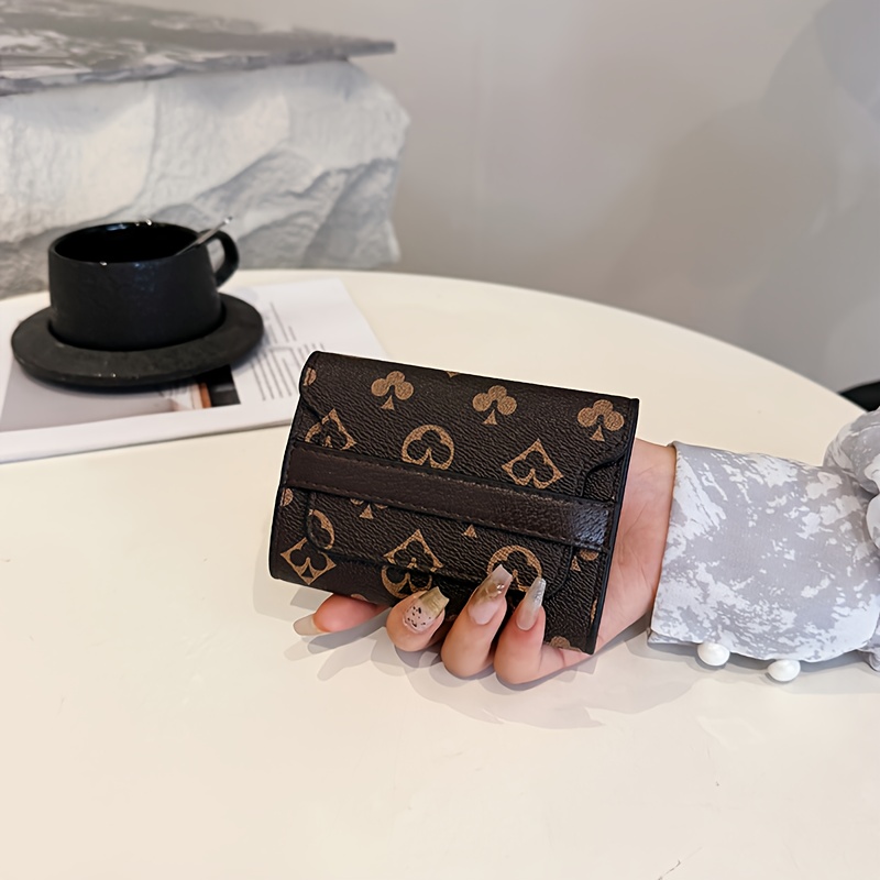 Image of New Women's Short Wallet, Clutch With Ancient Print, European And